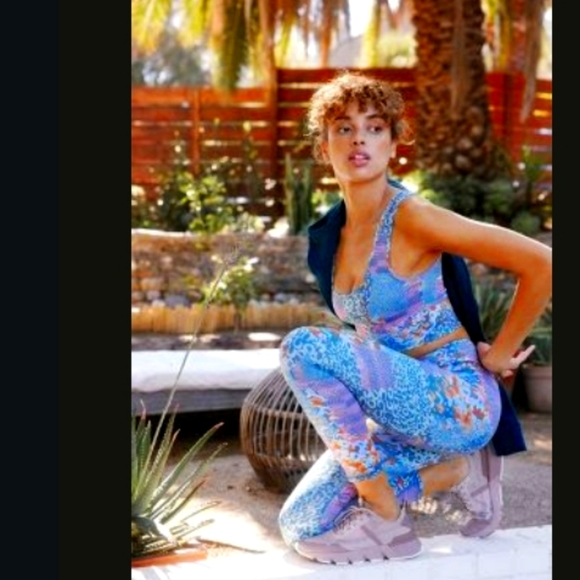 Lilian printed leggings, Anthropologie, Sky Blue orange multi XL - Picture 3 of 6